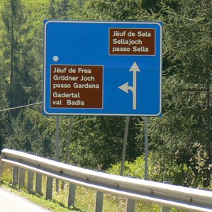 Ils Ladins da las Dolomitas